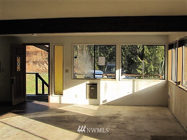 84 Prawn Road Port Angeles, WA 98363 - Photo 6 of 10 Gallery Image 6