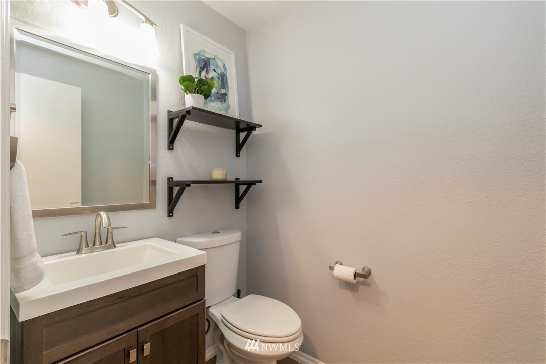 4827 150th Place Southwest Edmonds, WA 98026 - Photo 17 of 40 Gallery Image 17
