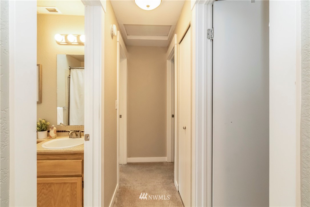 4827 150th Place Southwest Edmonds, WA 98026 - Photo 21 of 40 Gallery Image 21