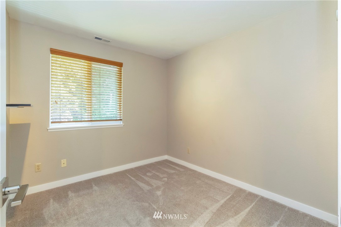 4827 150th Place Southwest Edmonds, WA 98026 - Photo 24 of 40 Gallery Image 24