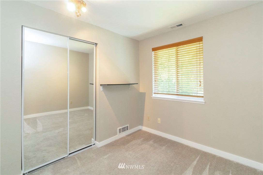 4827 150th Place Southwest Edmonds, WA 98026 - Photo 25 of 40 Gallery Image 25