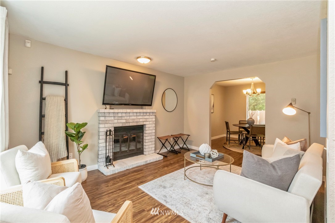 4827 150th Place Southwest Edmonds, WA 98026 - Photo 5 of 40 Gallery Image 5