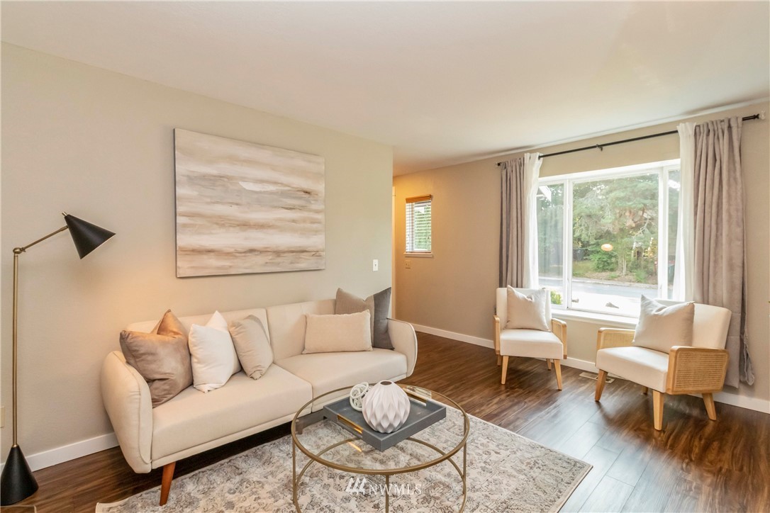 4827 150th Place Southwest Edmonds, WA 98026 - Photo 7 of 40 Gallery Image 7