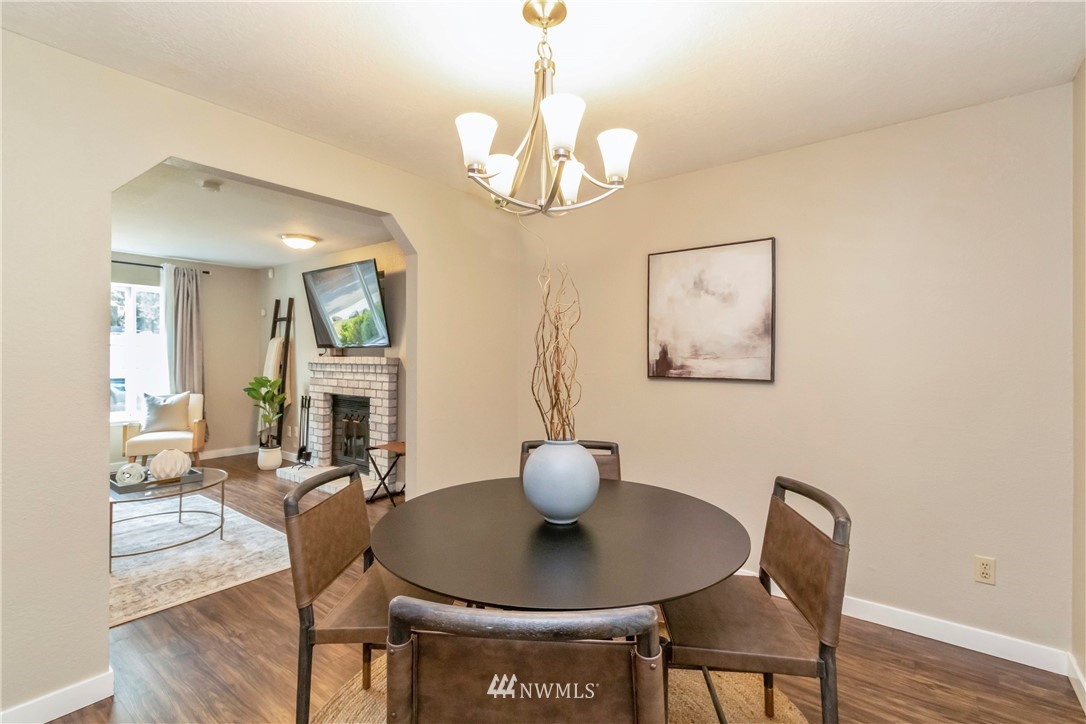 4827 150th Place Southwest Edmonds, WA 98026 - Photo 10 of 40 Gallery Image 10