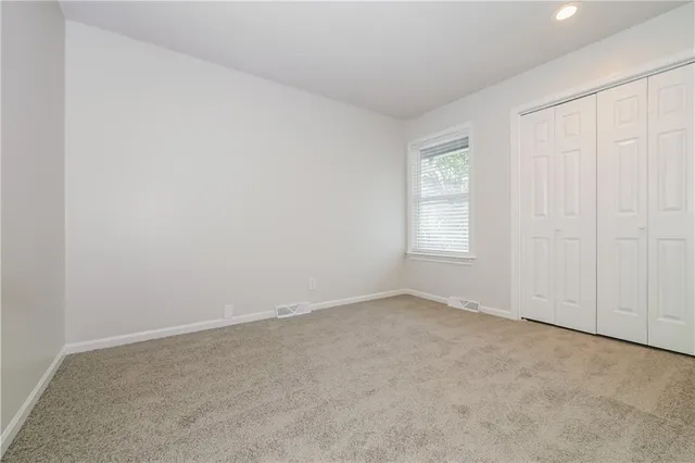 $2,200 | 109 Southeast Rockwood Street, Blue Springs, MO 64014