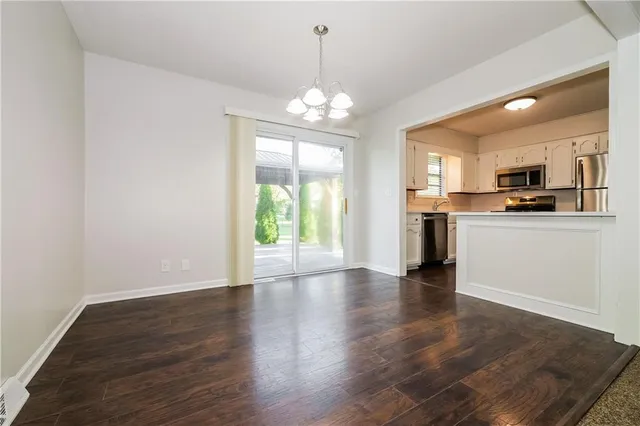 $2,200 | 109 Southeast Rockwood Street, Blue Springs, MO 64014