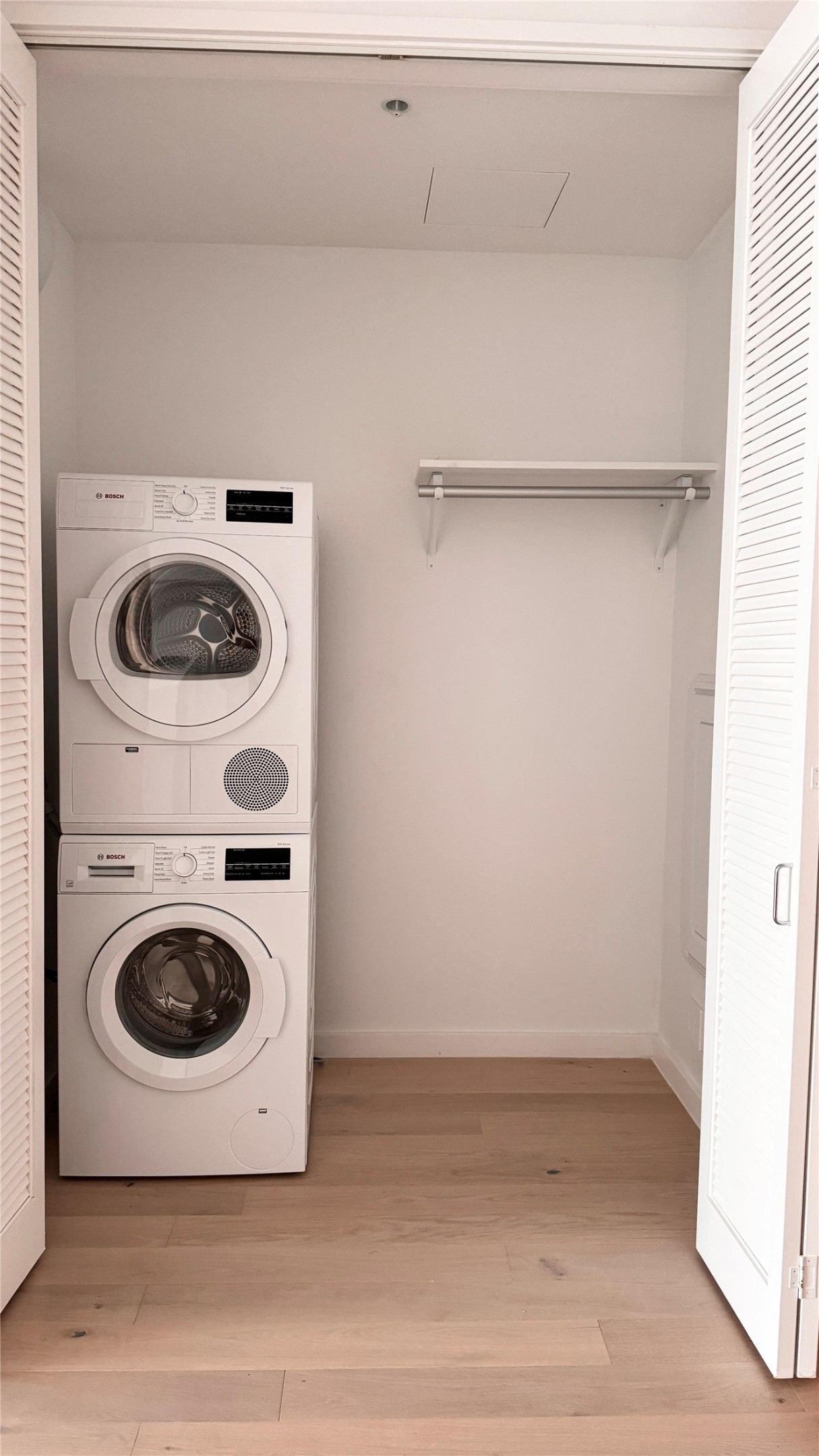 313 West 17th Street, Unit 1502 Austin, TX 78701 - Photo 14 of 27