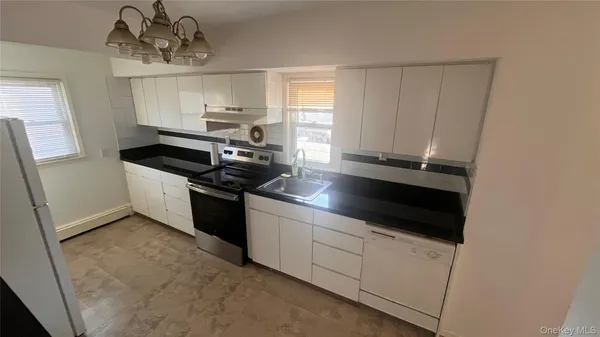 $3,700 | 75 A Muncy Avenue, West Babylon, NY 11704