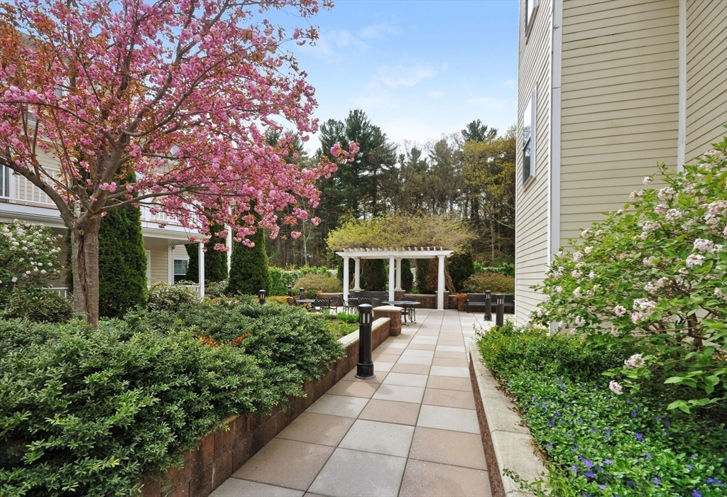 95 Conant Street, Unit 202 Concord, MA 01742 - Photo 27 of 32