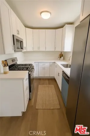 $2,700 | 2627 San Marino Street, Los Angeles, CA 90006