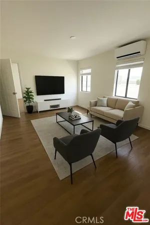 $2,700 | 2627 San Marino Street, Los Angeles, CA 90006