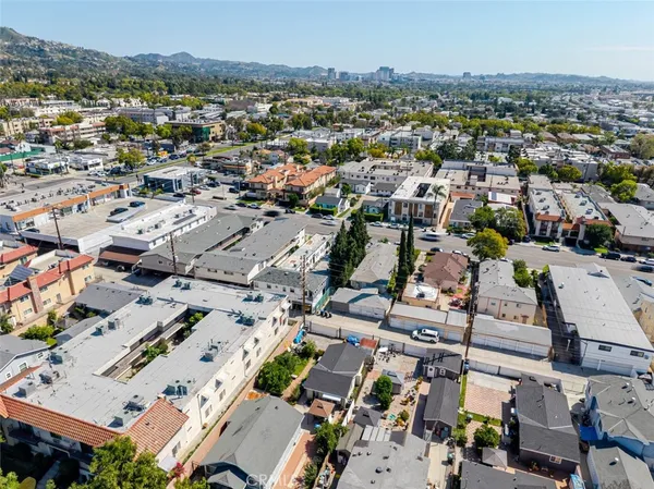 $2,250 | 1051 Western Avenue, Unit C, Glendale, CA 91201