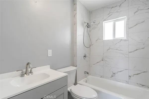 $2,250 | 1051 Western Avenue, Unit C, Glendale, CA 91201