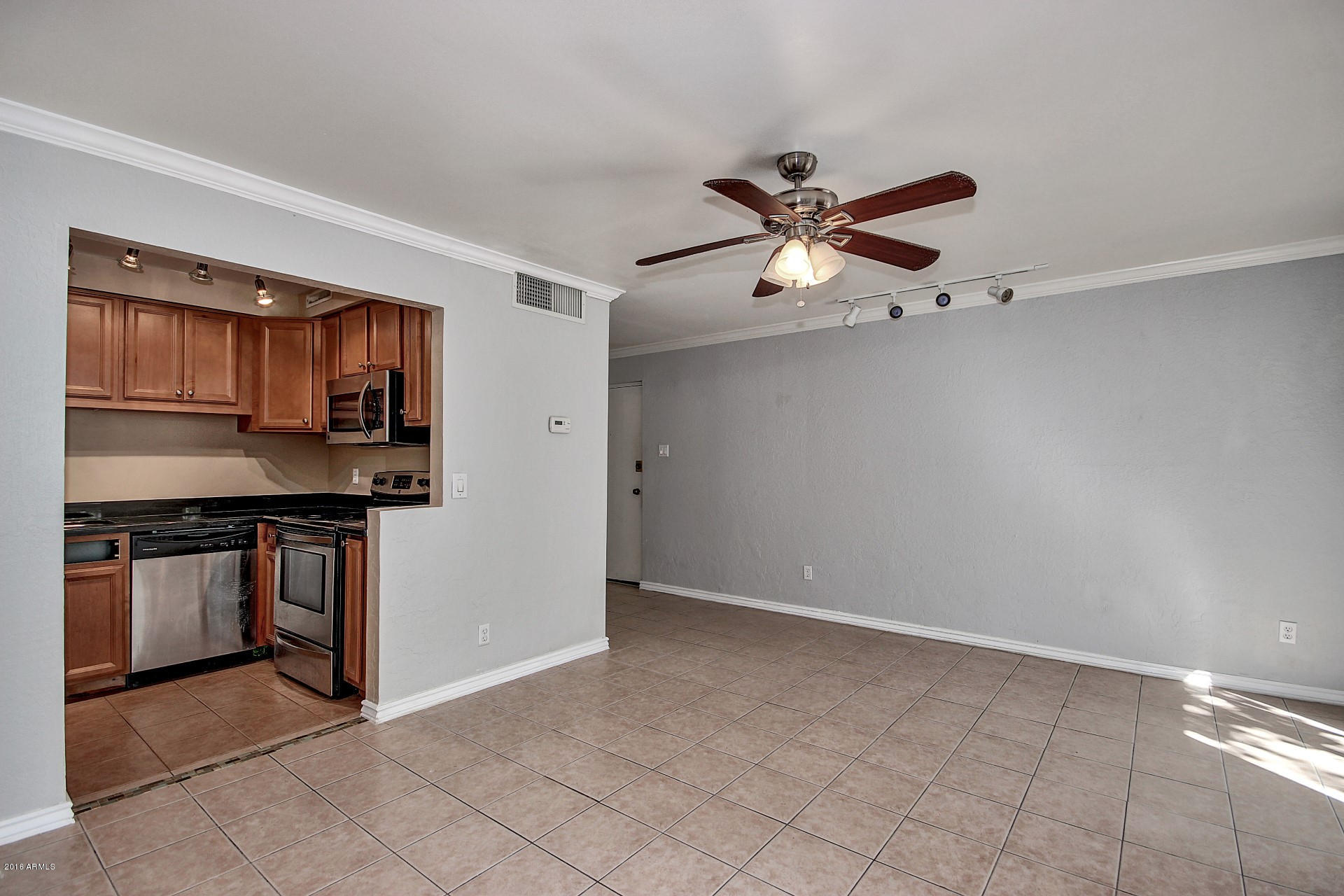 1014 East Osborn Road, Unit B Phoenix, AZ 85014 - Photo 3 of 27 Osborn (3)