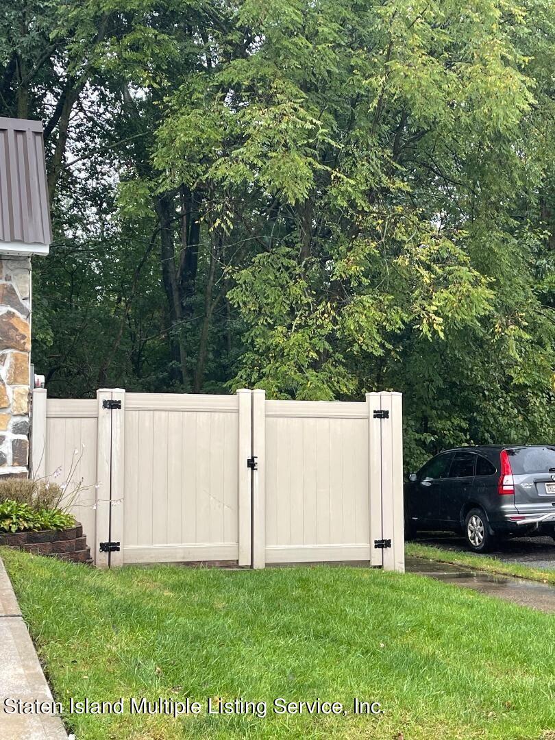 95 Goller Place Staten Island, NY 10314 - Photo 35 of 37 GOLLER FENCE