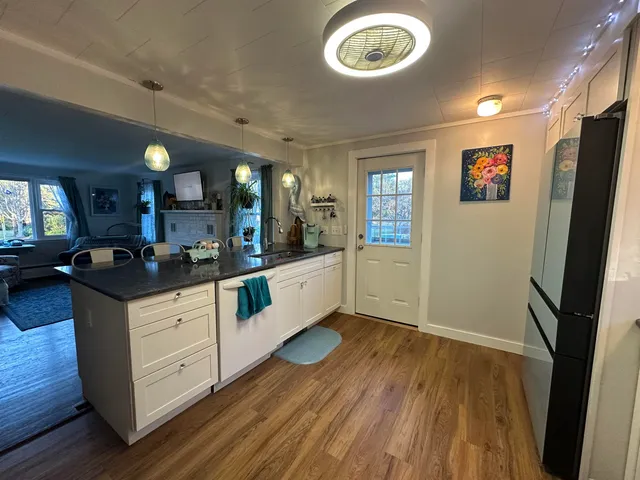 $389,900 | 188 Sawyers Crossing Road, Swanzey, NH 03446