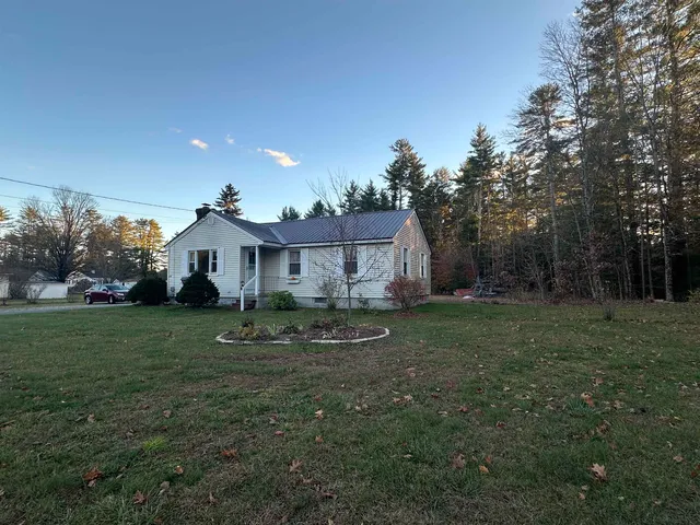 $389,900 | 188 Sawyers Crossing Road, Swanzey, NH 03446
