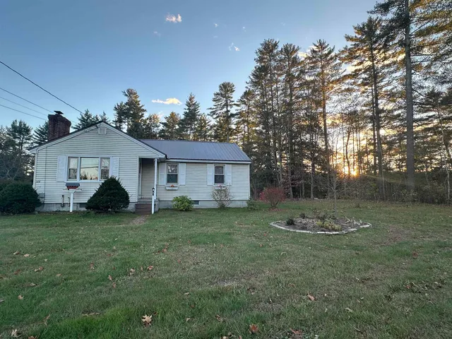 $389,900 | 188 Sawyers Crossing Road, Swanzey, NH 03446