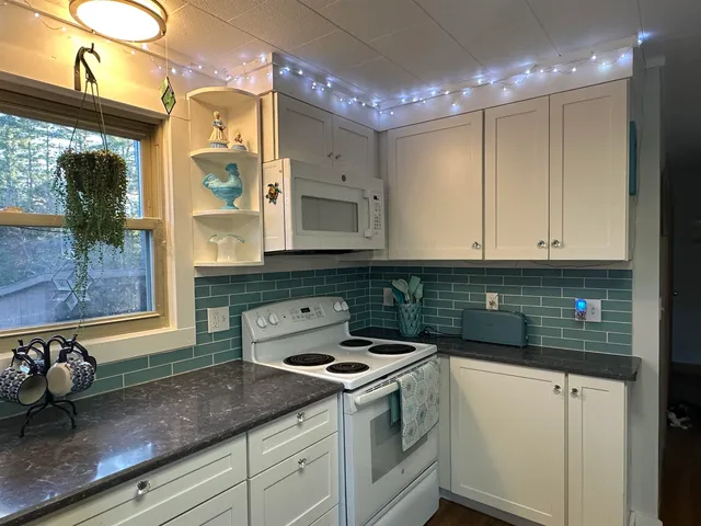 $389,900 | 188 Sawyers Crossing Road, Swanzey, NH 03446