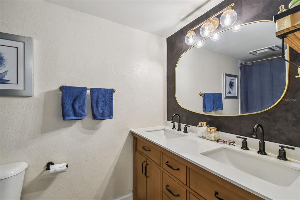 4114 Pinelake Lane, Unit 202 Tampa, FL 33618 - Photo 28 of 64