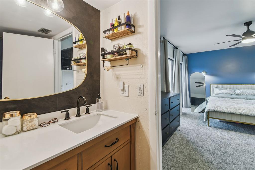 4114 Pinelake Lane, Unit 202 Tampa, FL 33618 - Photo 29 of 64