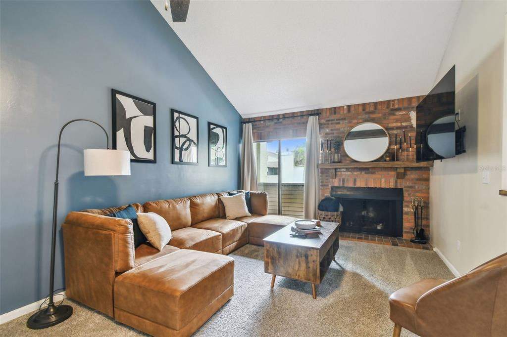 4114 Pinelake Lane, Unit 202 Tampa, FL 33618 - Photo 4 of 64