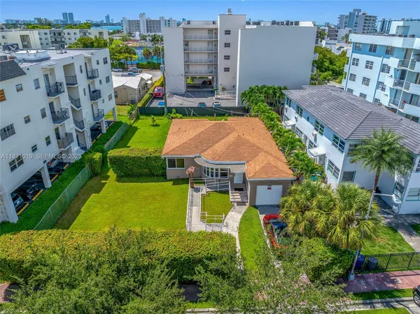 an aerial view of multiple house