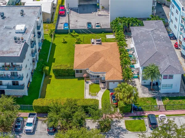 $1,990,000 | 1974 Marseille Drive, Miami Beach, FL 33141