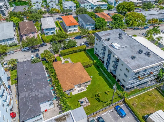 $2,000,000 | 1974 Marseille Drive, Miami Beach, FL 33141