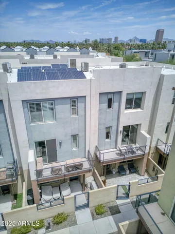 a view of outdoor space yard and patio