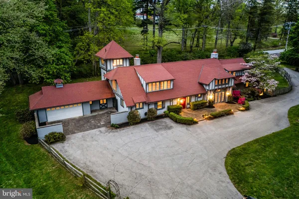 $1,985,000 | 461 South Roberts Road, Bryn Mawr, PA 19010