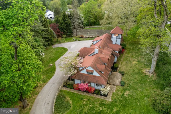 $1,985,000 | 461 South Roberts Road, Bryn Mawr, PA 19010