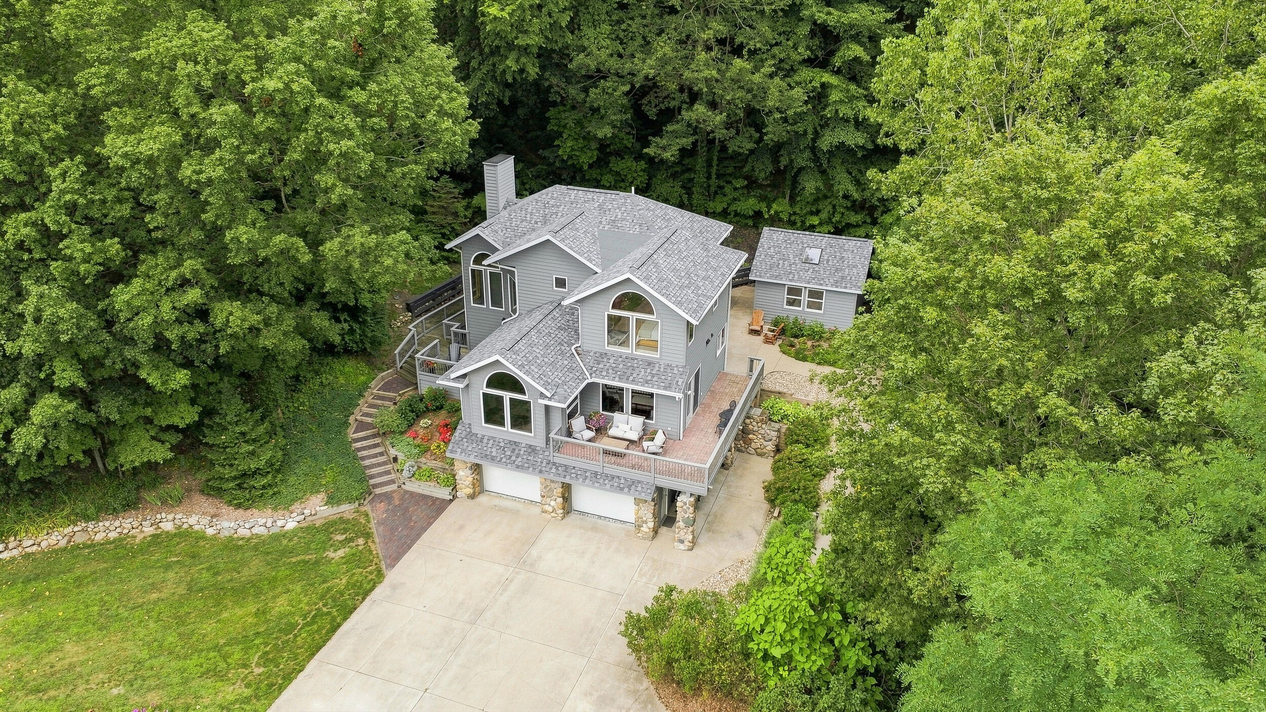 677 Tuttle Road Baroda, MI 49101 - Photo 5 of 59 12_rrem_0669