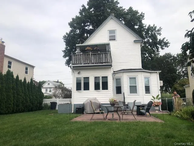 $998,108 | 108 Elizabeth Street, Floral Park, NY 11001