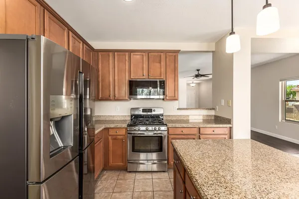 $2,650 | 1134 East Pedro Road, Phoenix, AZ 85042