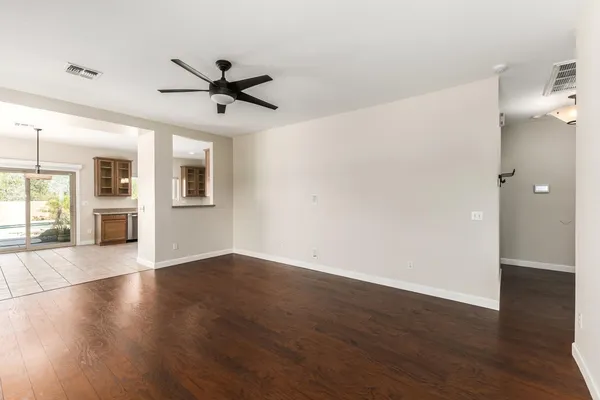 $2,750 | 1134 East Pedro Road, Phoenix, AZ 85042