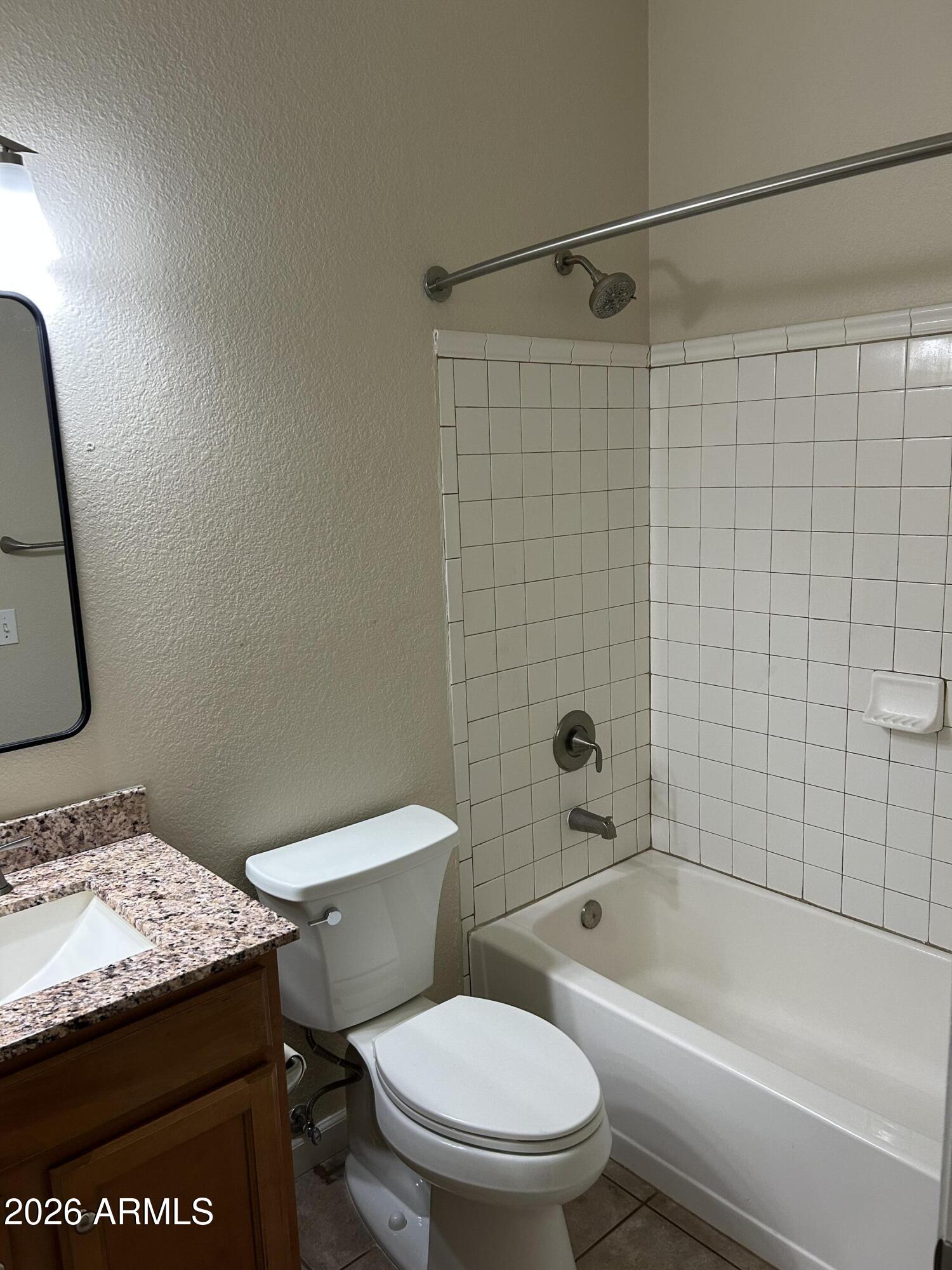 1134 East Pedro Road Phoenix, AZ 85042 - Photo 7 of 15 IMG_2084