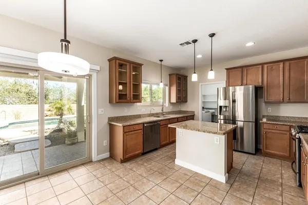 $2,650 | 1134 East Pedro Road, Phoenix, AZ 85042