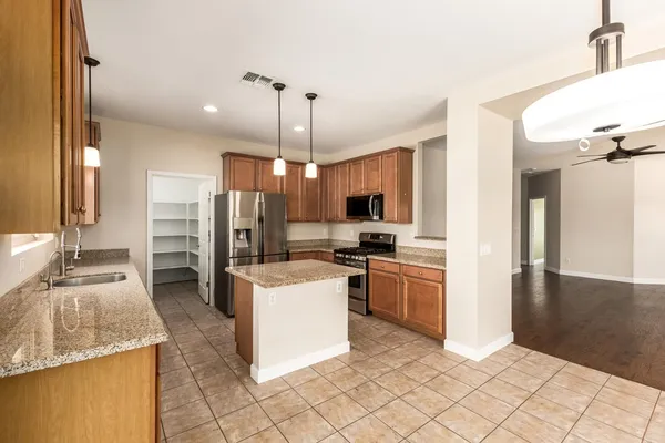 $2,650 | 1134 East Pedro Road, Phoenix, AZ 85042