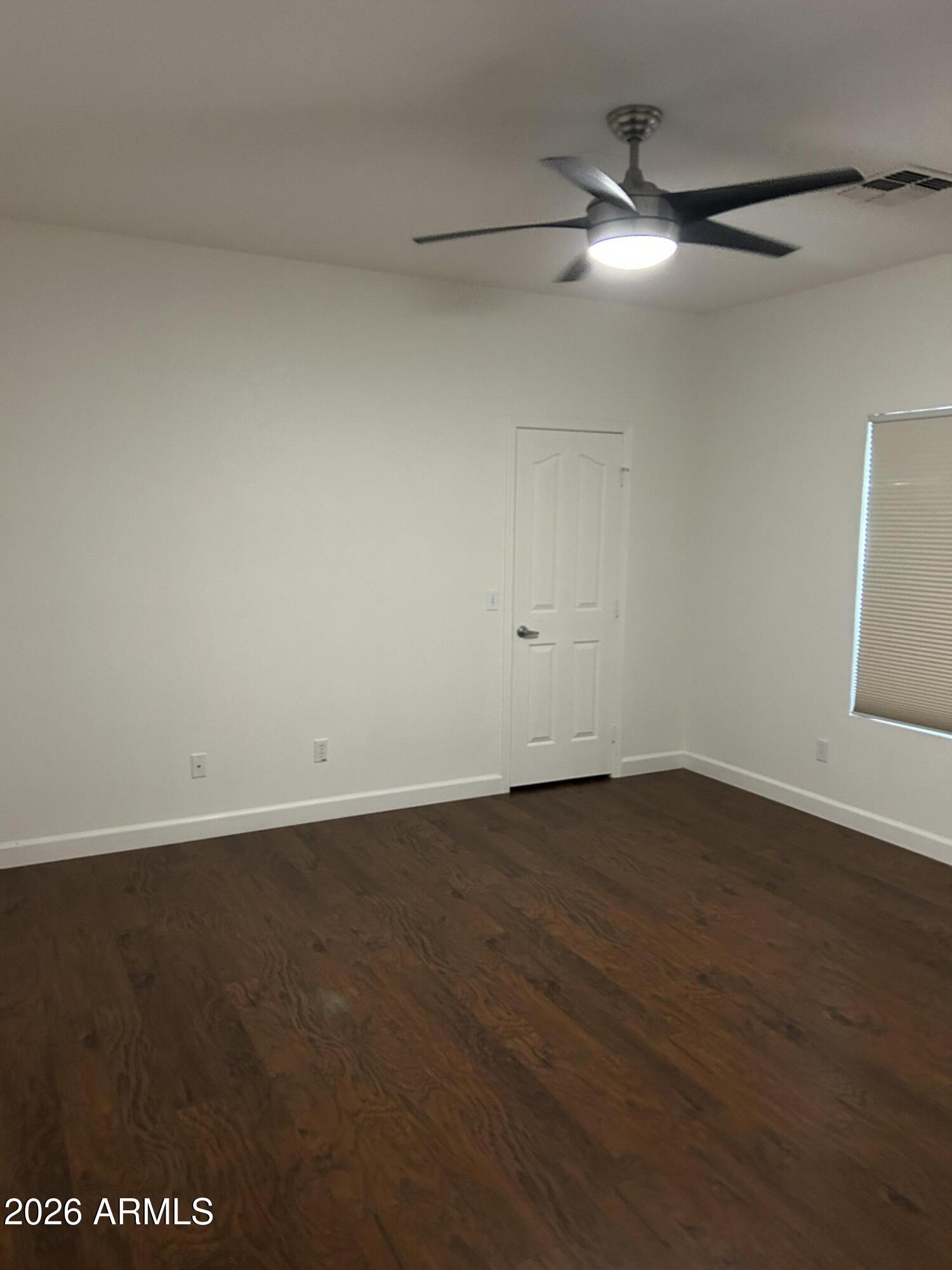 1134 East Pedro Road Phoenix, AZ 85042 - Photo 9 of 15 IMG_2086