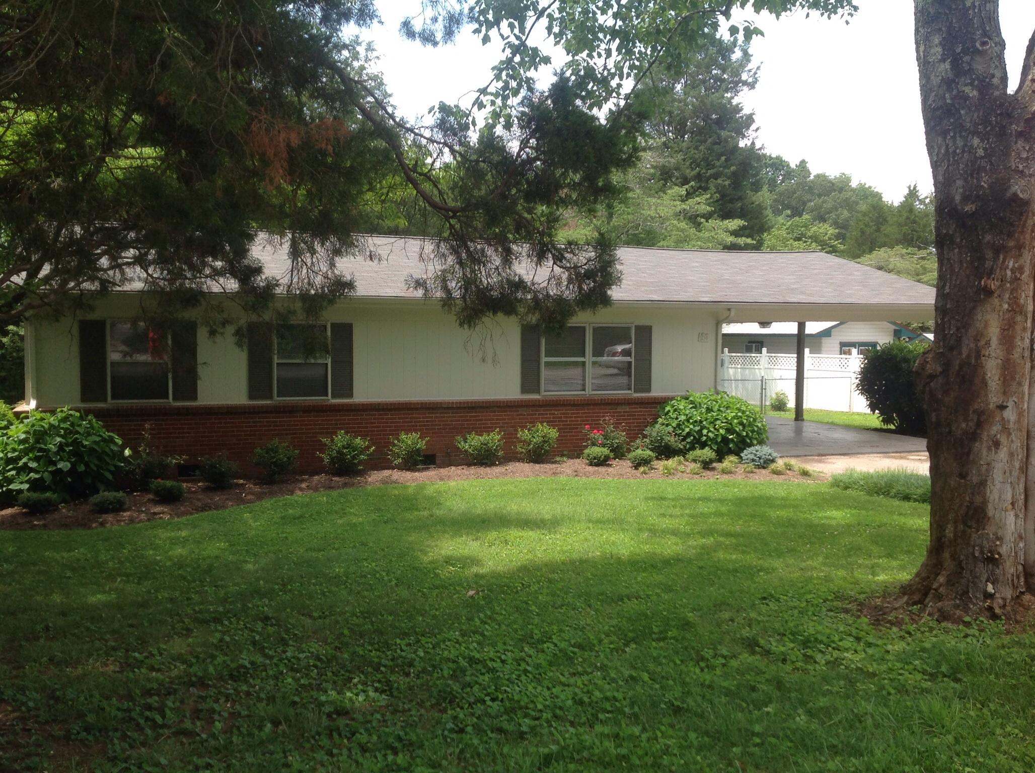 104 Davis Lane Oak Ridge, TN 37830 - Photo 3 of 30 image