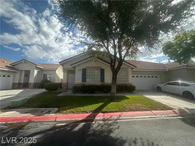 $2,090 | 1720 Pacific Castle Place, Las Vegas, NV 89144