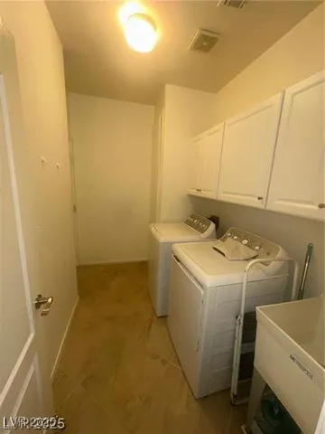 $2,090 | 1720 Pacific Castle Place, Las Vegas, NV 89144