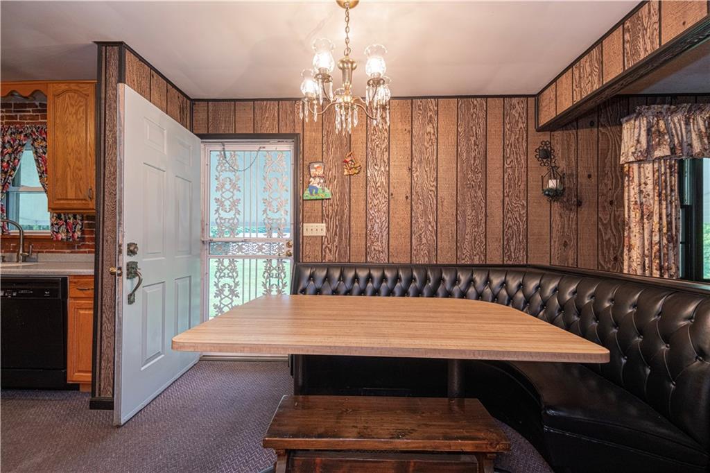 492 Smiths Ferry Road Midland, PA 15059 - Photo 6 of 33