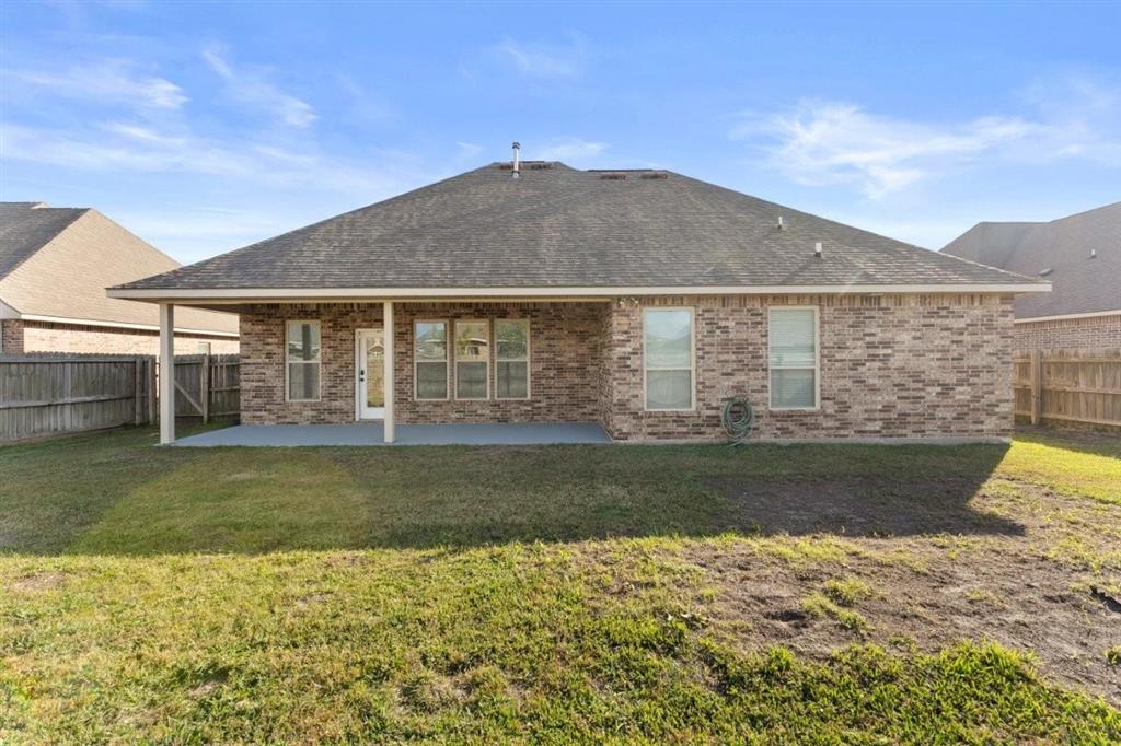1923 Thibodeaux Road Lake Charles, LA 70607 - Photo 26 of 29 Exterior Back of home.