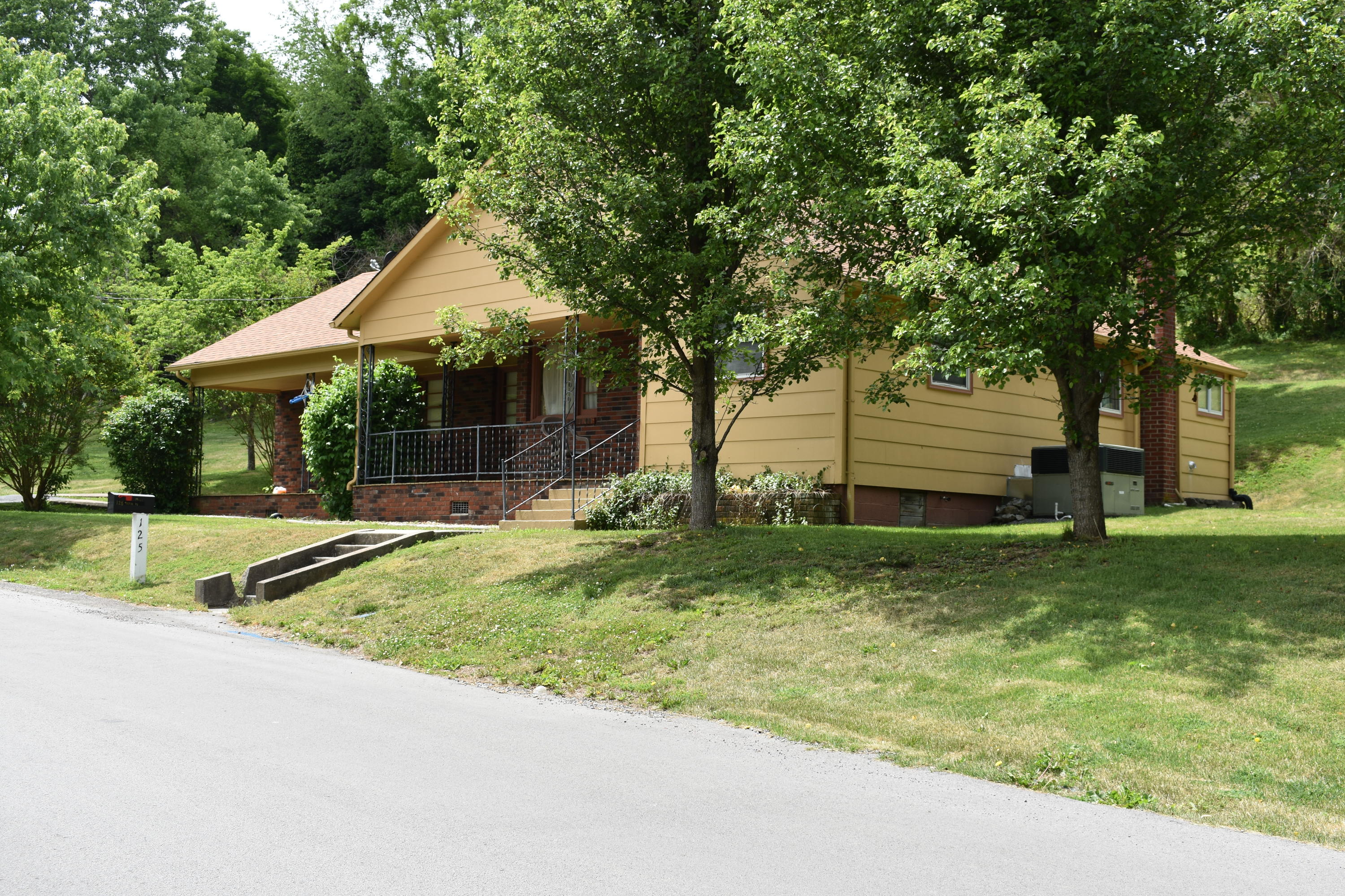 125 Fulton Road Harrogate, TN 37752 - Photo 10 of 24 DSC_0027