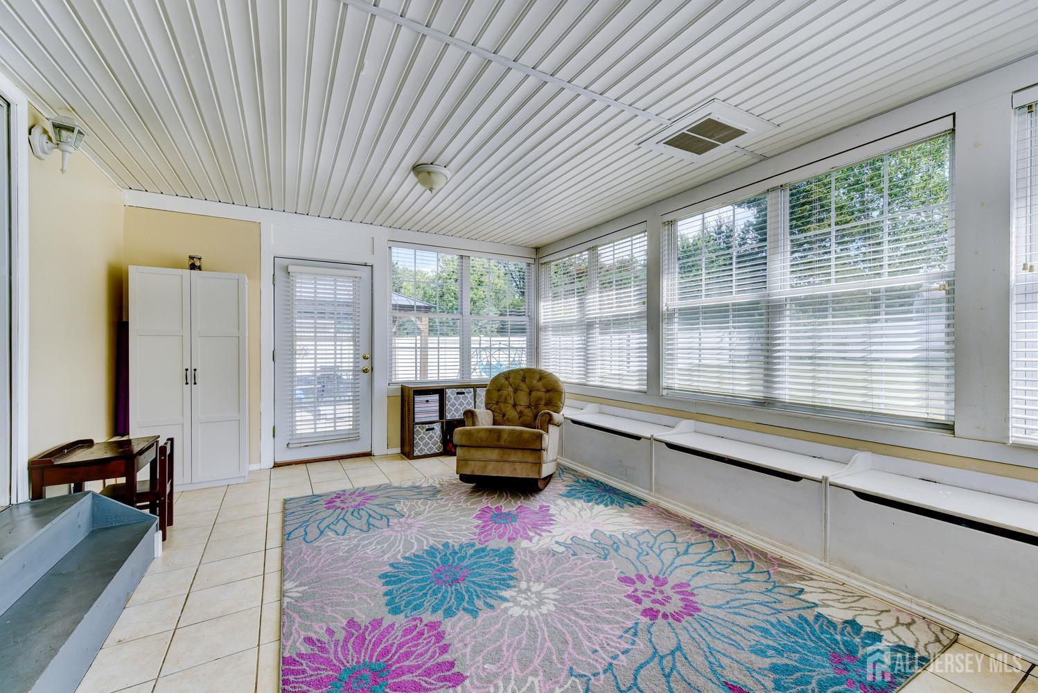 17 Sand Road Milltown, NJ 08850 - Photo 30 of 36