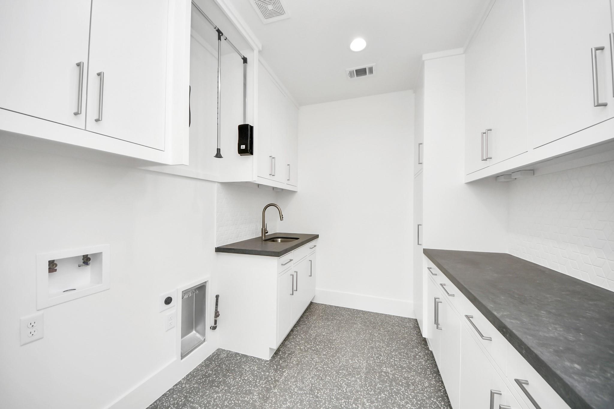 2232 Swift Boulevard Houston, TX 77030 - Photo 33 of 46