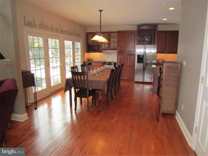 555 Chews Landing Road Haddonfield, NJ 08033 - Photo 4 of 12 Gallery Image 4