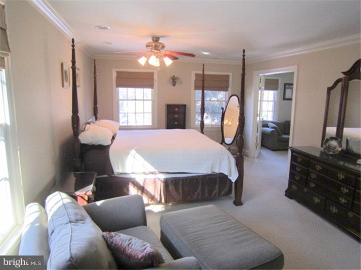555 Chews Landing Road Haddonfield, NJ 08033 - Photo 10 of 12 Gallery Image 10